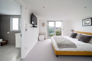 Photo 15- click for photo gallery